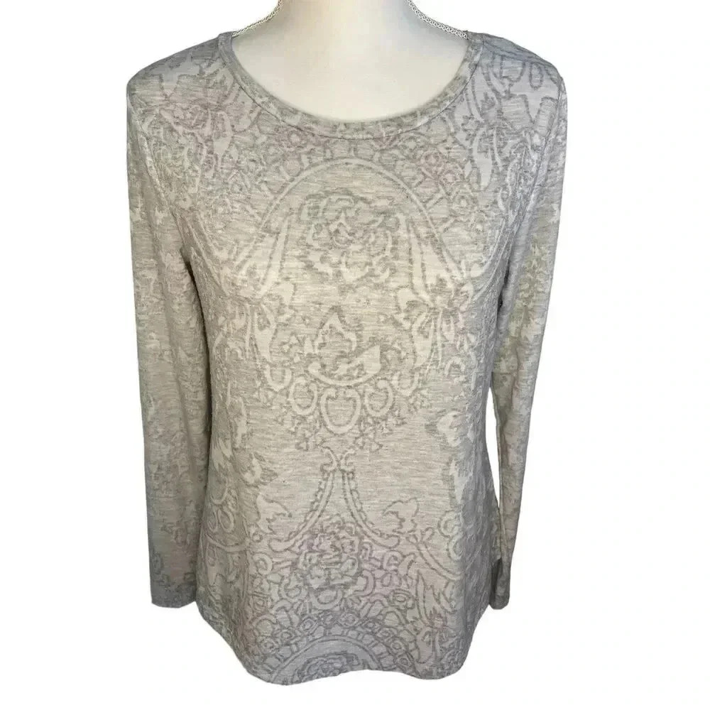 Simply Vera Vera Wang Women’s Small Light Gray Embossed Floral Print Top